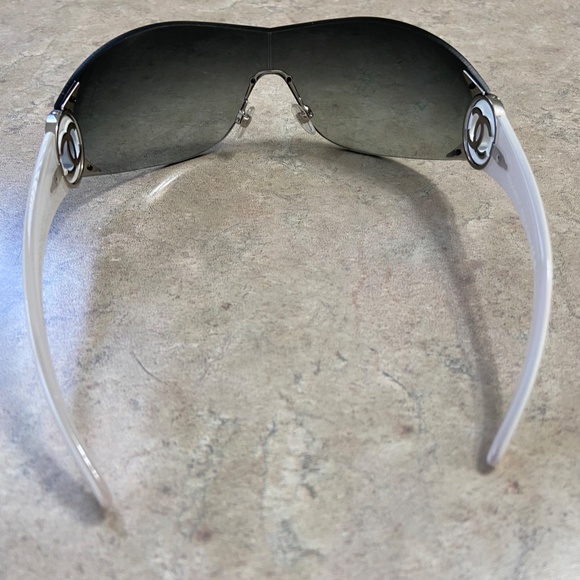 Chanel Sunglasses - Picture 3 of 6